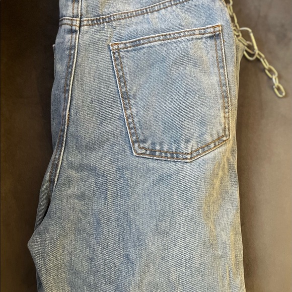 High-Waist Eyelet Chain Detail Jeans Size 26 - Picture 2 of 4